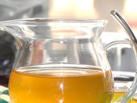 喝一口茶再喝一口水感觉是甜的是什么茶